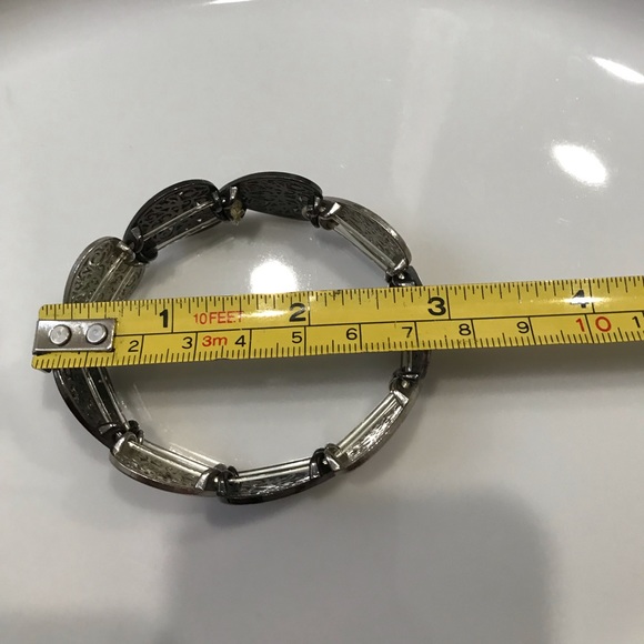 5 For $20 🥳 Heart Bracelet - Picture 2 of 3